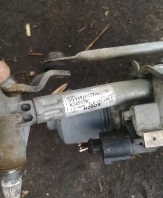 Ford S-MAX Front wiper linkage and motor 6M2117504CC