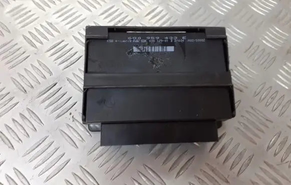 Seat Ibiza III (6L) Central body control module 6Q0959433E