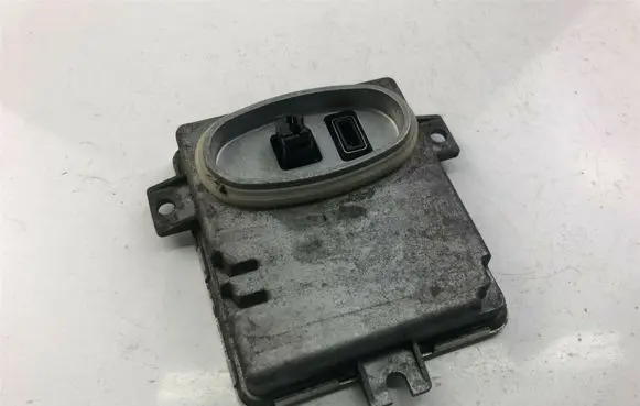 Volvo XC70 Other control units/modules 6261110499 P878