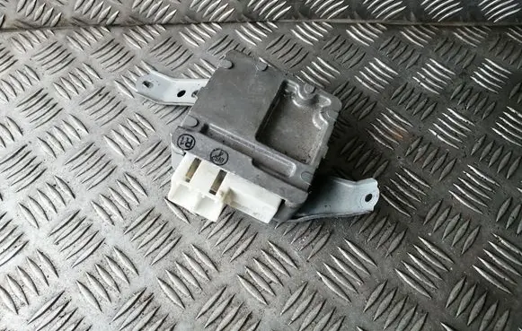 Toyota Yaris Power steering control unit/module 896500D030 99120401 1129000301