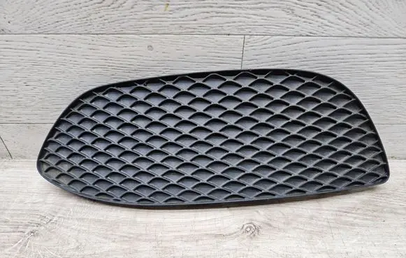 Mercedes-Benz C W205 Front bumper lower grill A2058850723