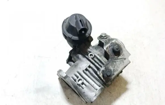 Alfa Romeo 156 Throttle valve
