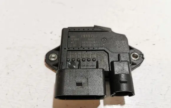 Mercedes-Benz E W213 Glow plug pre-heat relay A6549001300