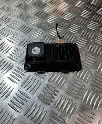 Volkswagen Golf VIII Wireless charging module 3P0035502A