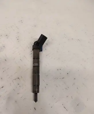 Mercedes-Benz E W213 Fuel injector A6540700187