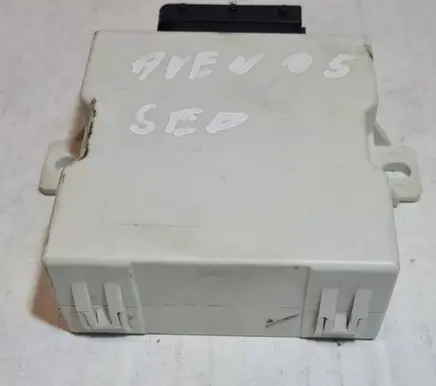 Toyota Avensis T250 Window wiper relay 150696