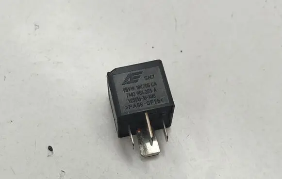 Ford Galaxy Other relay 7M0951253A