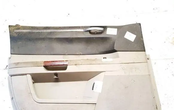 Chrysler 300 - 300C Front door card panel trim 0uu011d1al fl000048f