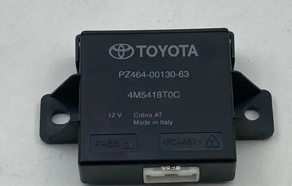 Toyota Avensis T270 Engine control unit/module PZ4640013063 4M5418T0C
