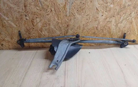 Mini One - Cooper R50 - 53 Front wiper linkage and motor 54517611 8229128