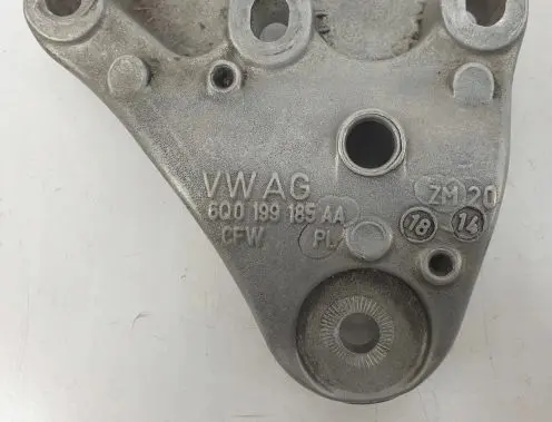 Skoda Roomster (5J) Engine mounting bracket 6Q0199185AA