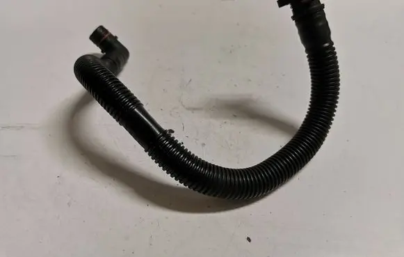 Audi A6 S6 C6 4F Breather hose/pipe 06F103235A