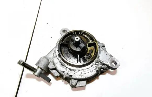 Toyota Urban Cruiser (XP110) Vacuum pump 01031239 8065