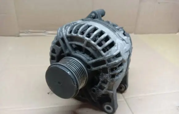 Nissan Juke I F15 Generator/alternator 8200728292D 0264425140