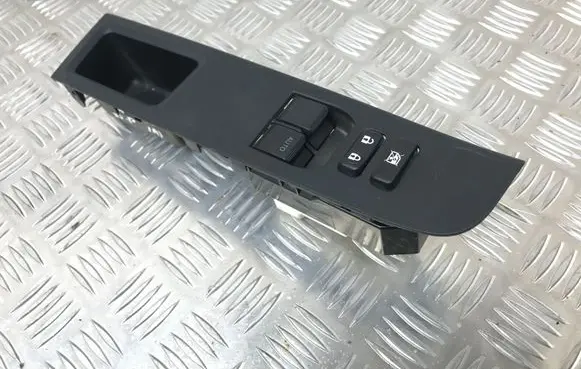 Toyota Yaris Electric window control switch 742310D730