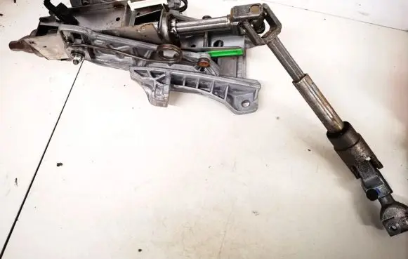 Ford Focus C-MAX Steering wheel axle 4m513c529be 4m51-3c529-be