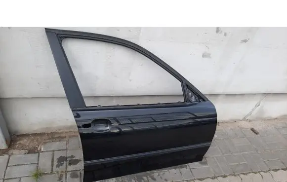 BMW X3 E83 Front door