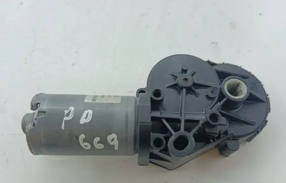BMW 5 F10 F11 Seat adjustment motor 0390204007 4470676