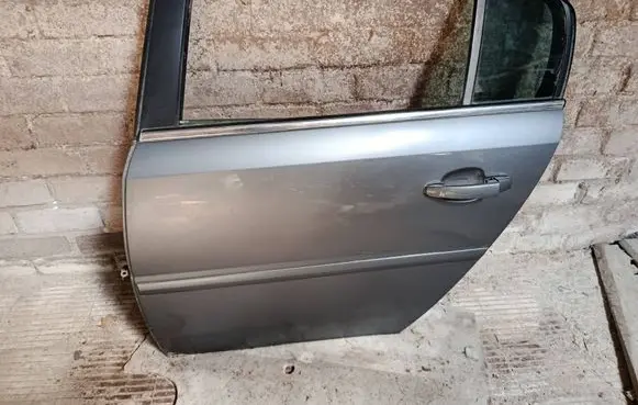Opel Signum Rear door