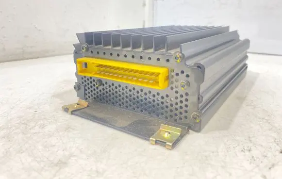 Opel Omega B2 Sound amplifier 24413043