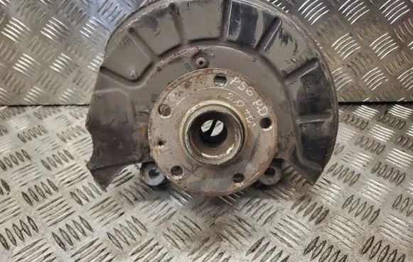 Volkswagen PASSAT B6 Front wheel hub
