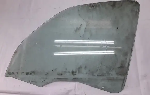 Citroen Xsara Picasso Front door window glass four-door