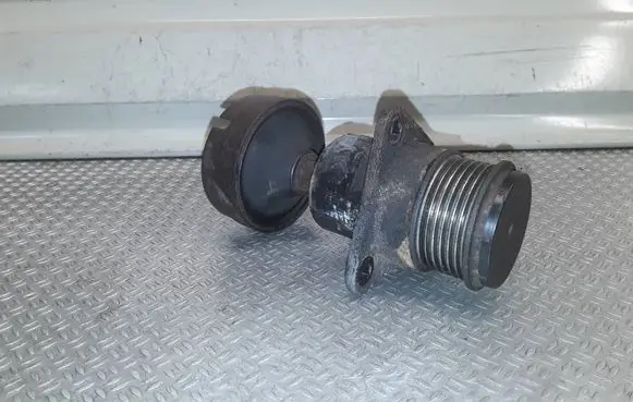 Ford Galaxy Alternator pulley 