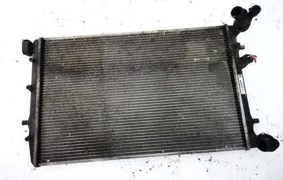 Audi A4 S4 B6 8E 8H Coolant radiator 6q0121253r