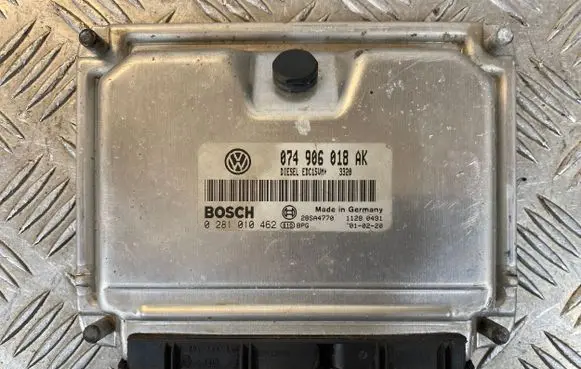 Volkswagen Transporter - Caravelle T4 Engine control unit/module 074906018AK 28SA4770 0281010462