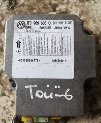 Volkswagen Touran I Airbag control unit/module 1T0909605C