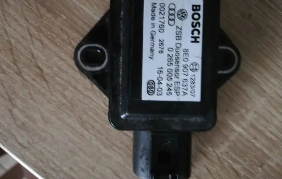 Audi A4 S4 B6 8E 8H ESP acceleration yaw rate sensor 8E0907637A 0265005245