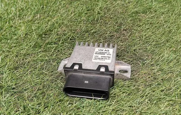 Audi Q7 4L Fuel injection pump control unit/module 4F1906093C
