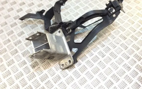 BMW 5 E60 E61 Side radiator support slam panel 7163483