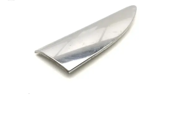 Rear fender molding trim