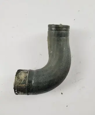 Intercooler hose/pipe
