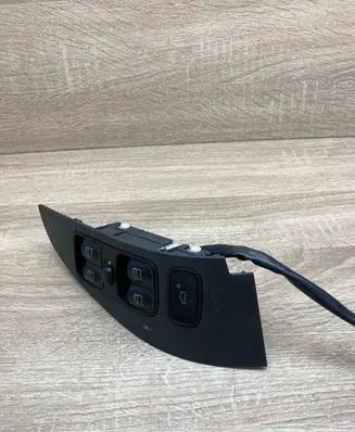Mercedes-Benz C W203 Electric window control switch A203727 0128 P0010010