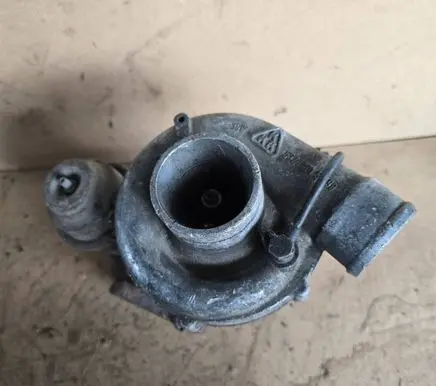 Volkswagen Golf III Turbo 068145703C 883971615