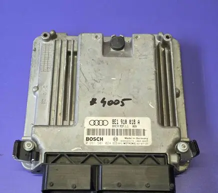 Audi A4 S4 B6 8E 8H Engine control unit/module 0261S01024 8E1910018A 1039S03172