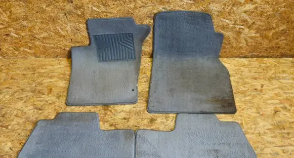 Mercedes-Benz ML W163 Car floor mat set A1636802241 A1636801540 A1636802640