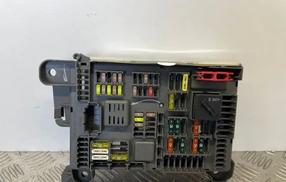 BMW X5 E70 Fuse module 6931687 693168704