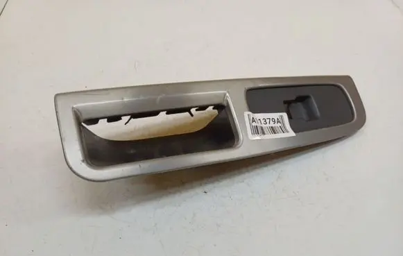 Volvo V50 Front door window switch trim 8663815