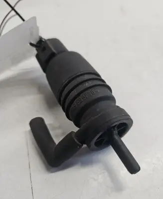 Audi A6 S6 C4 4A Windscreen/windshield washer pump