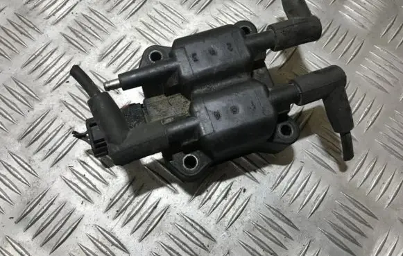 Chrysler Neon I High voltage ignition coil 05269670
