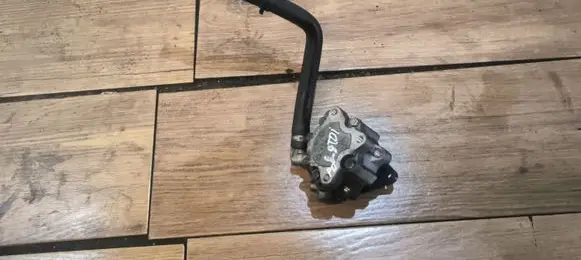 Audi A4 S4 B6 8E 8H Power steering pump 8D0145156T