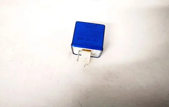 Audi A4 S4 B5 8D Other relay 8a0951253 899587