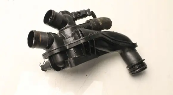 Peugeot 207 Thermostat/thermostat housing V754184680
