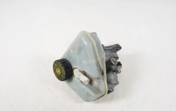 Mercedes-Benz CL C216 Master brake cylinder A2214300002