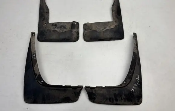 Skoda Fabia Mk1 (6Y) Mudguards set 6Y0821820B 6Y0821819B