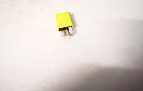 Opel Zafira A Other relay 24433728 702.22