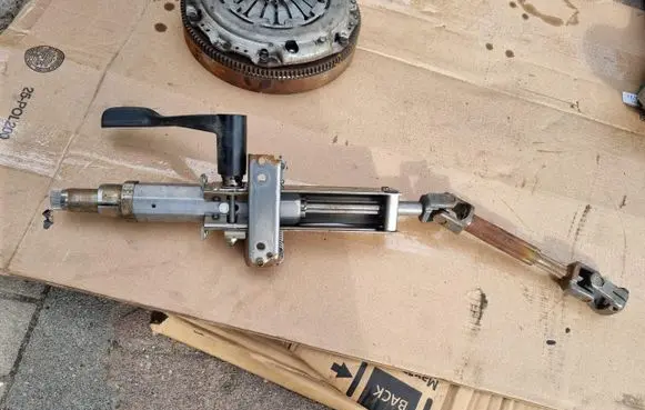 Volkswagen Polo V 6R Steering wheel axle 102007003091